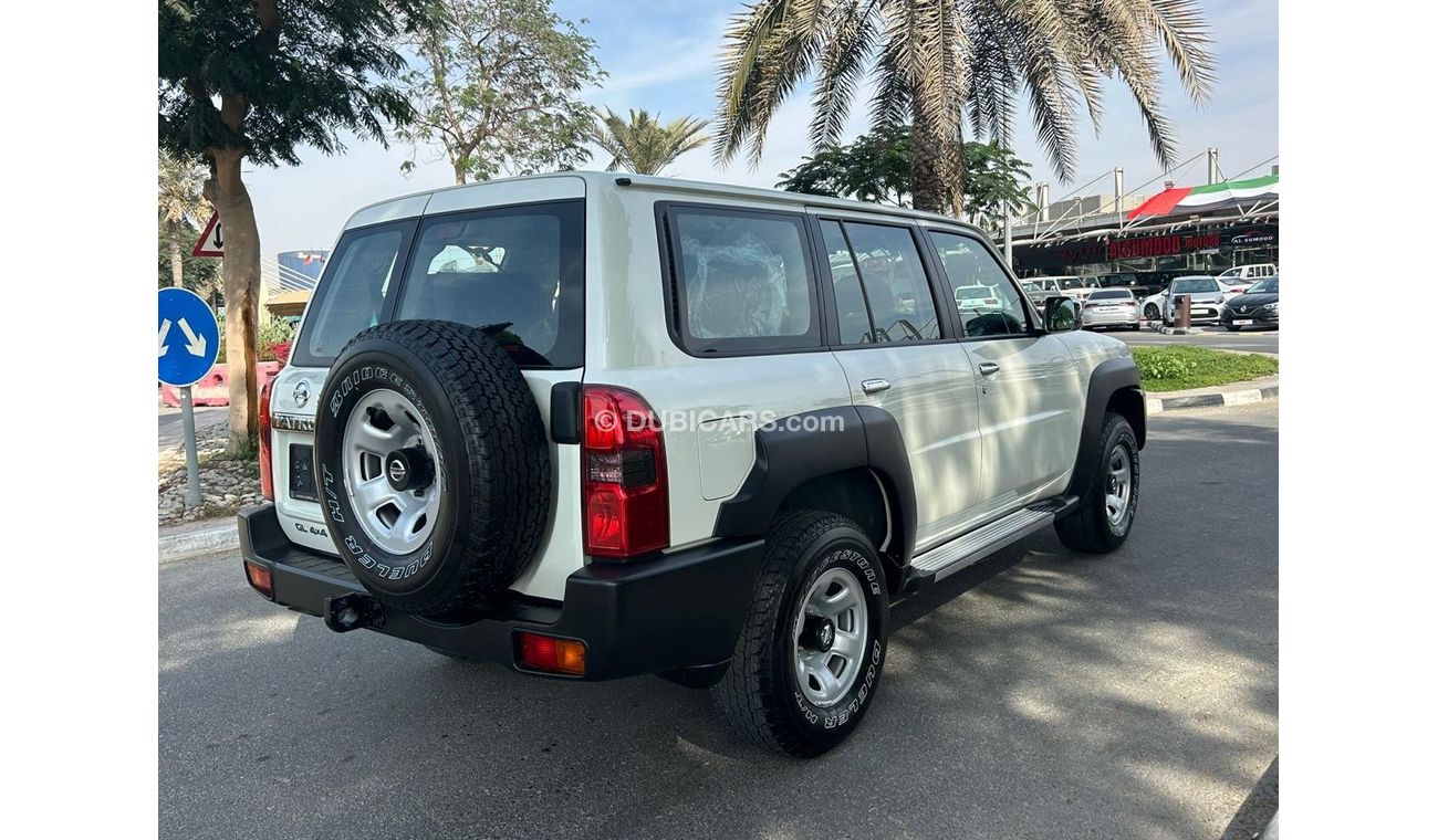 نيسان باترول سفاري GL 4.8L A/T (7 Seater) NISSAN PATROL SAFARI 2023 GCC WITH WARRANTY & SERVICE CONTRACT IN BRAND NEW C