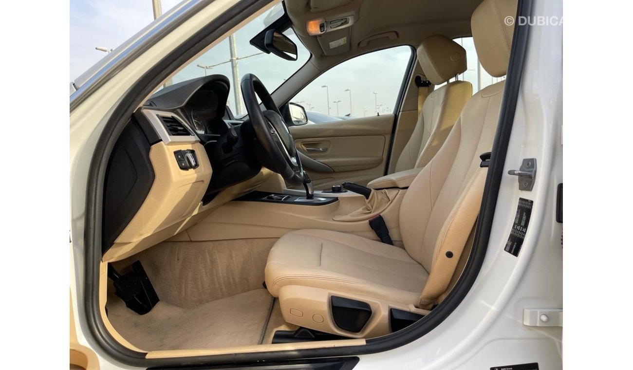 BMW 320i Exclusive BMW 320 _GCC_2018_Excellent Condition _Full option