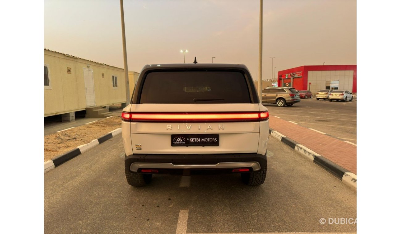 ريفيان R1S RIVIAN R1S