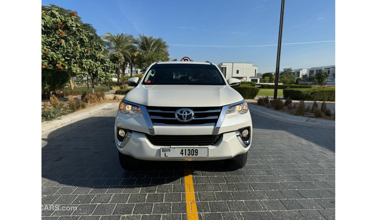 Toyota Fortuner EXR 2.7 NO ACCIDENT