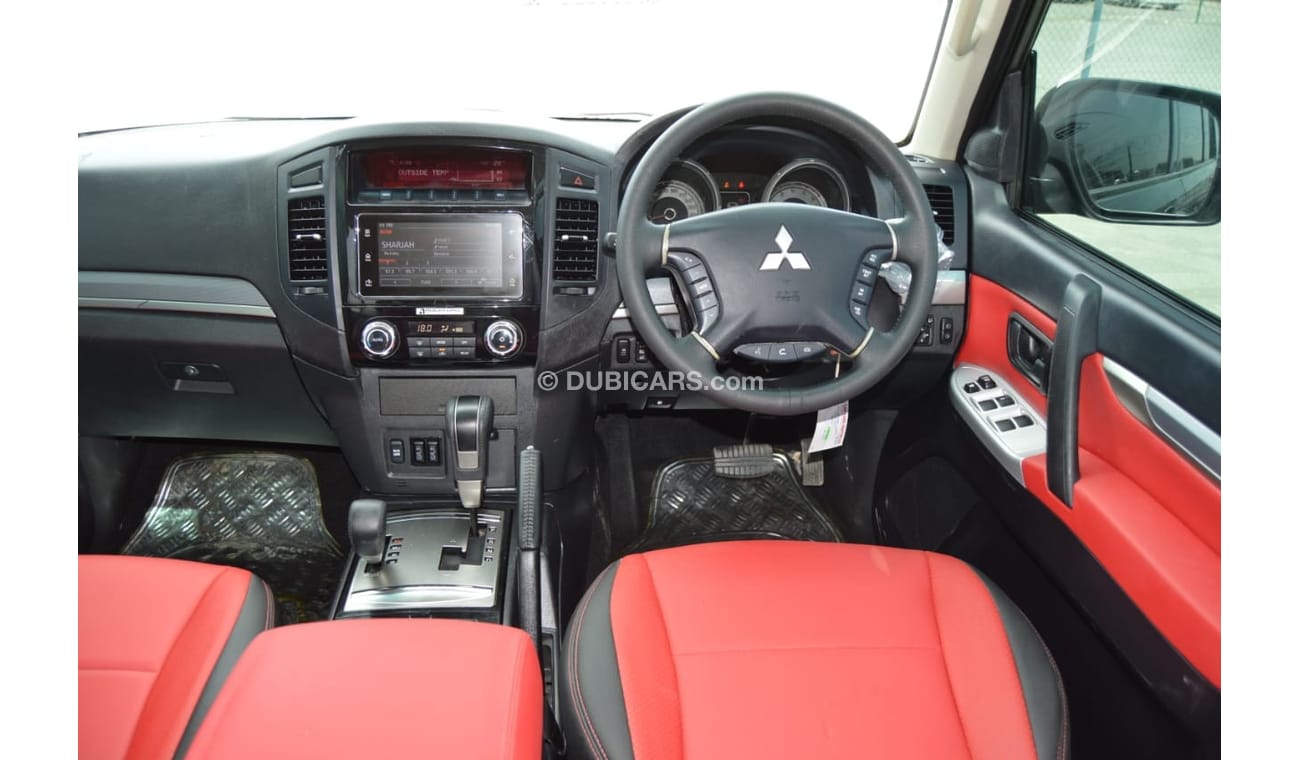 Mitsubishi Pajero Full option clean car accident free