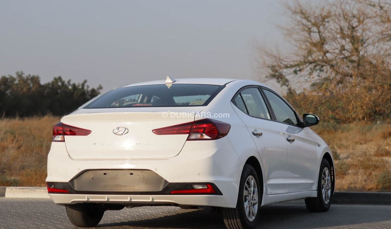 Hyundai Elantra GL 1.6L Hyundai Elantra 1.6L 2020 GCC accident-free in excellent condition 812 P.M