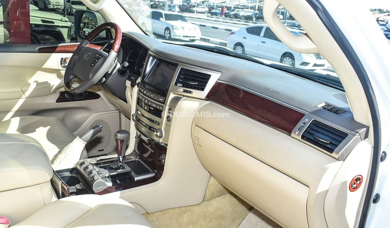 لكزس LX 570 Platinum Interpid 5.7L LEXUS 570 S  5.7L MODEL 2013 GCC SPCEFRCATION