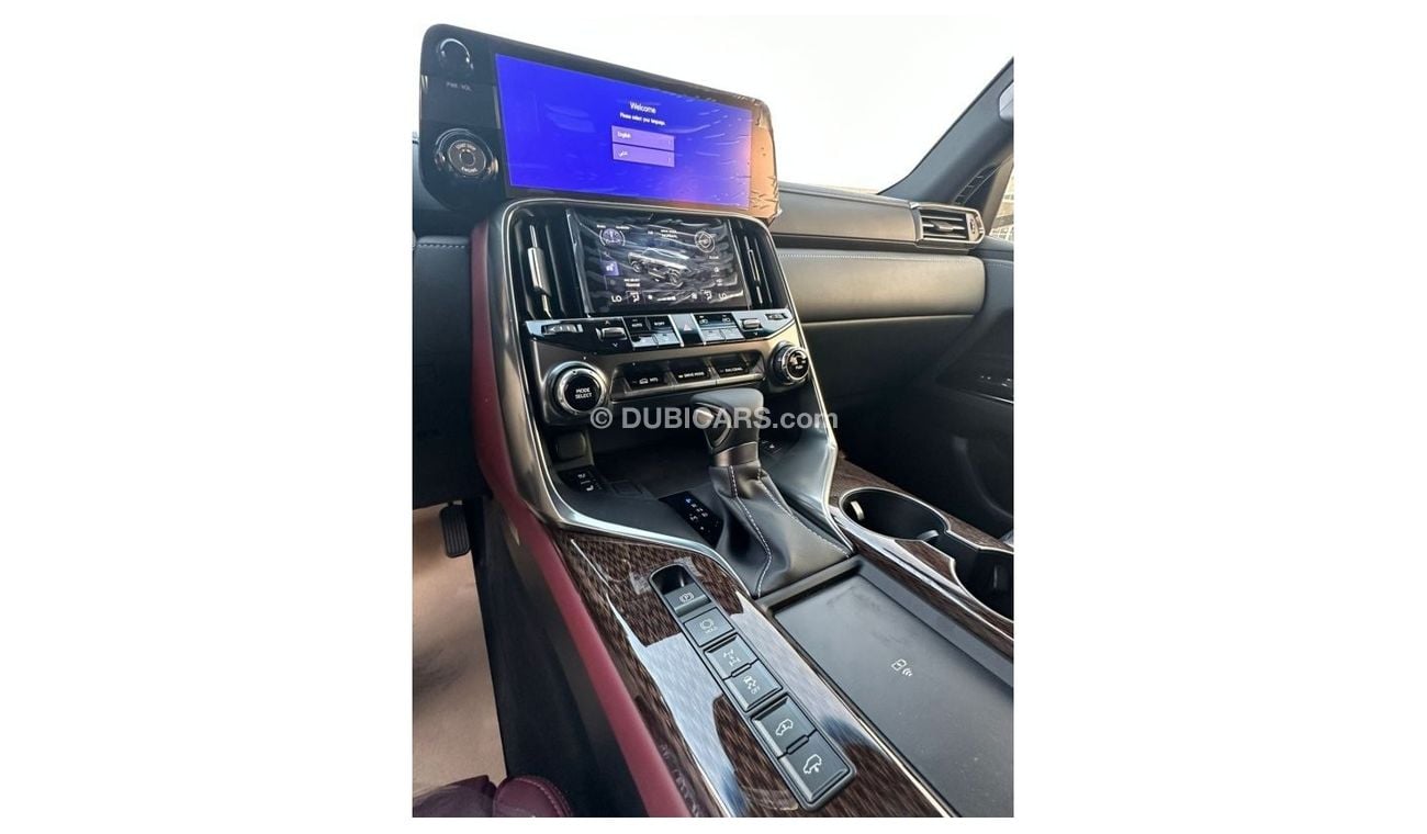 Lexus LX600 Signature 3.5L Twin Turbo V6 25 speakers