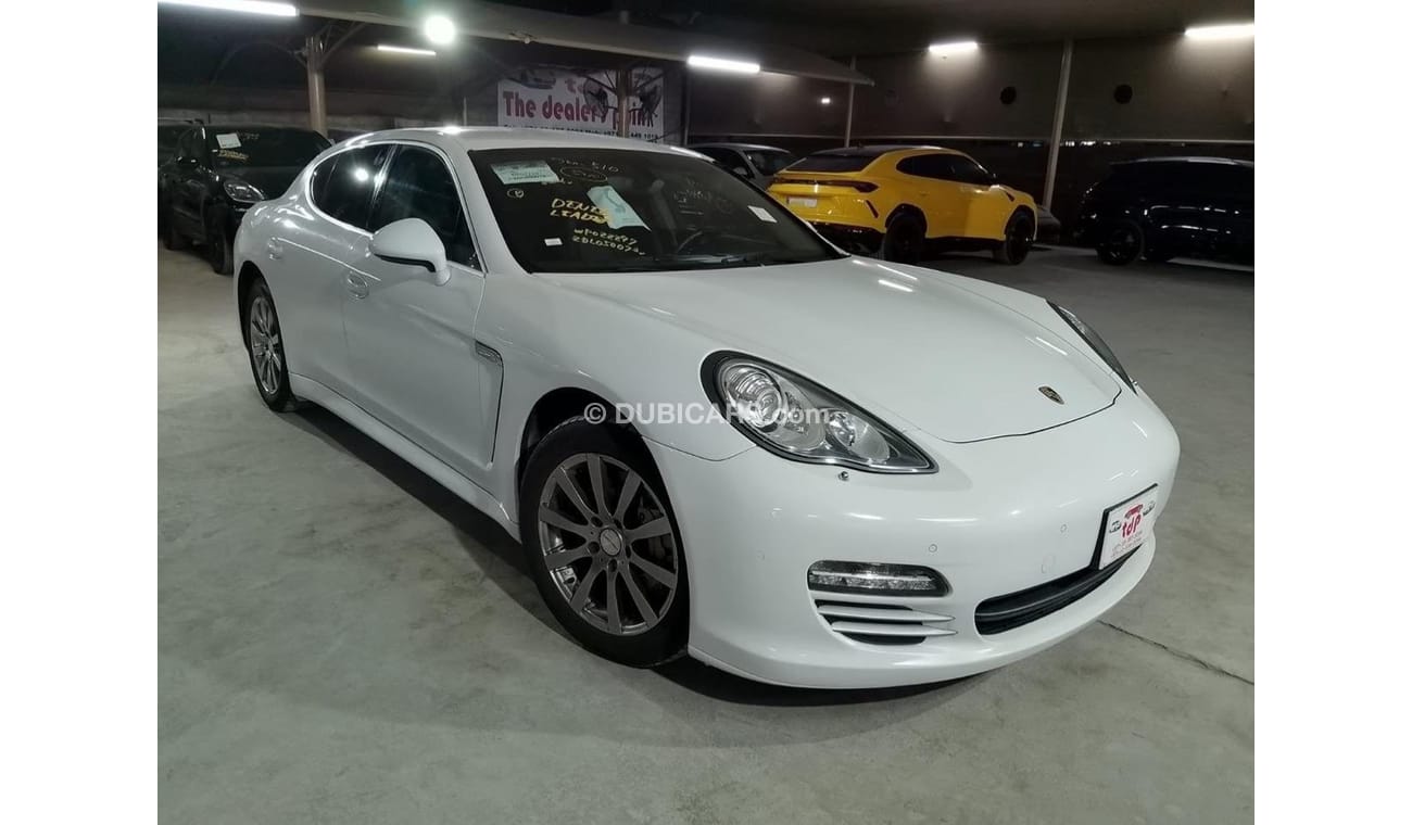 Porsche Panamera 4S