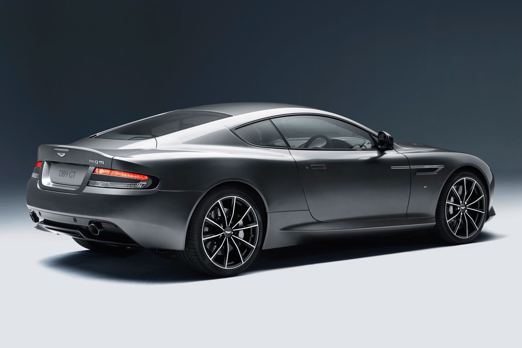 Aston Martin DB9 exterior - Rear Left Angled