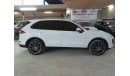 Porsche Cayenne PORSCHE CAYENNE TURBO 4.8L 2015 SPORTS CHRONO PACKAGE WITH PANORAMIC ROOF AND VERY LOW MILEAGE