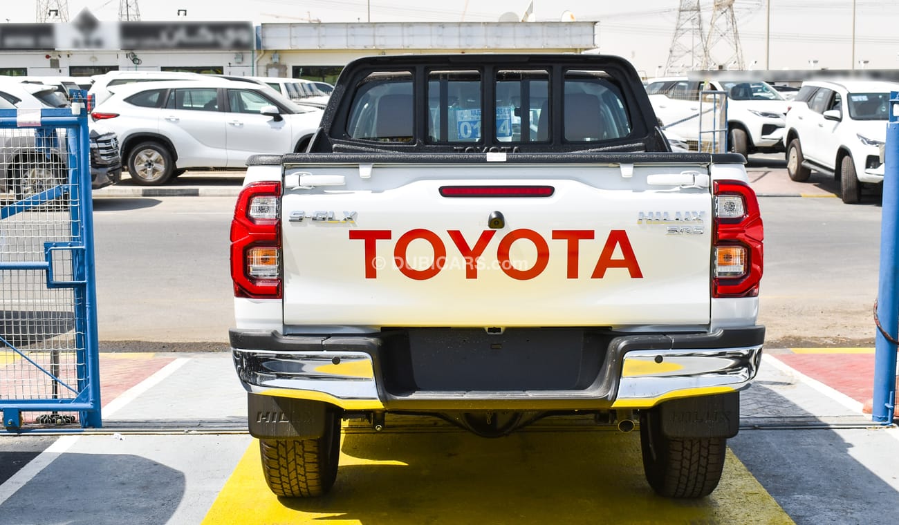 Toyota Hilux S-GLX SR5 2.7 Petrol A/T 4WD