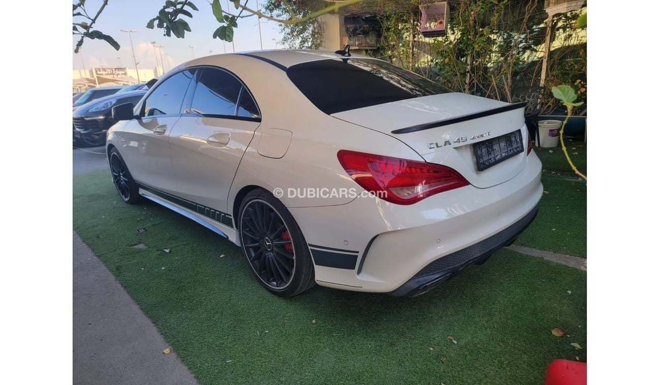 Mercedes-Benz CLA 45 AMG Std 2.0L