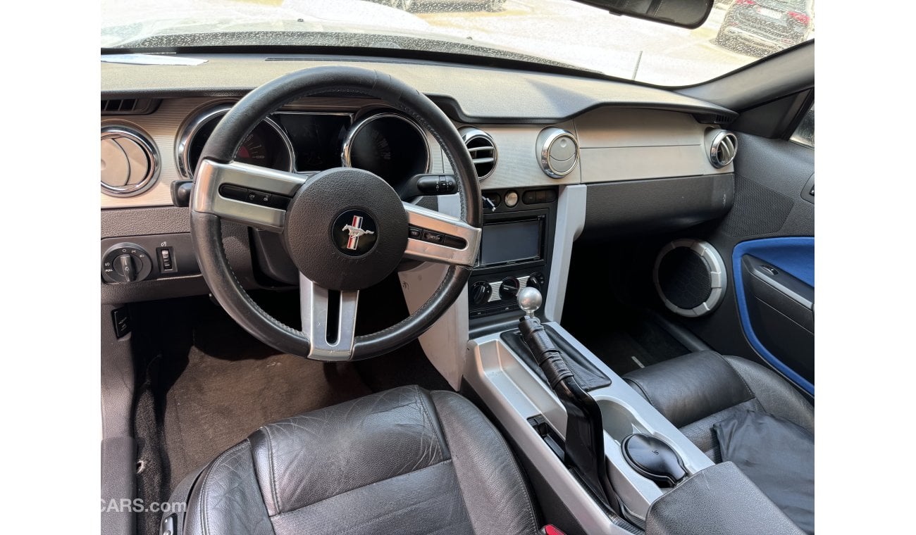 Ford Mustang V8 GT Convertible