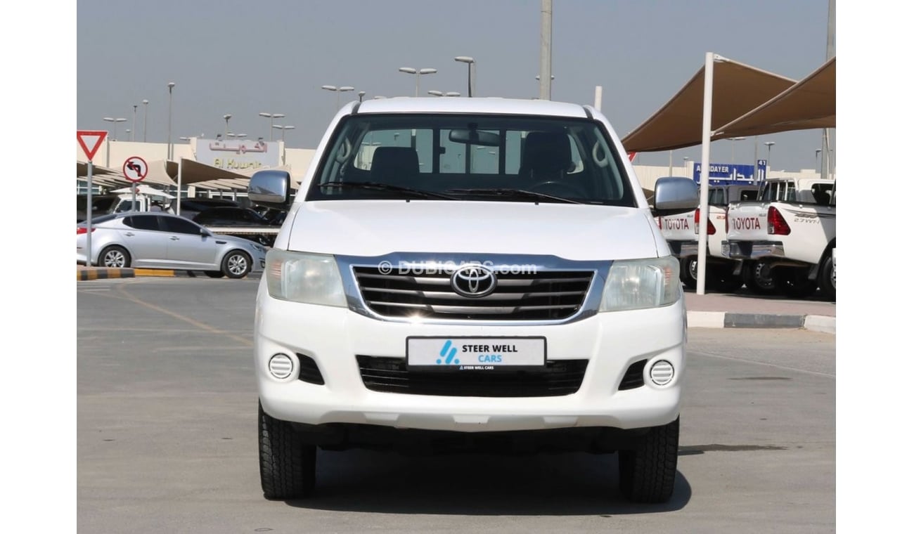 تويوتا هيلوكس 2015 | HILUX 4X4 DIESEL - DOUBLE CABIN PICKUP WITH GCC SPECS AND EXCELLENT CONDITION