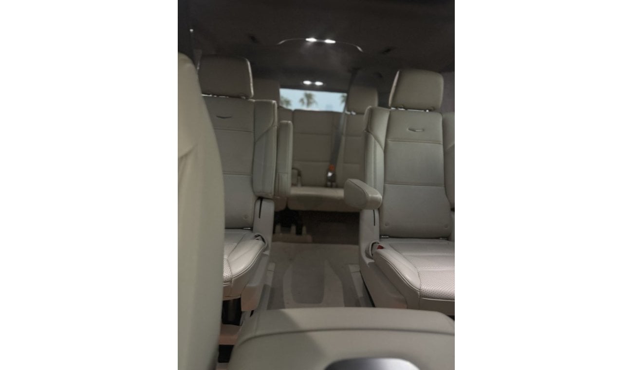 Cadillac Escalade Premium Luxury Platinum Full Option LWB