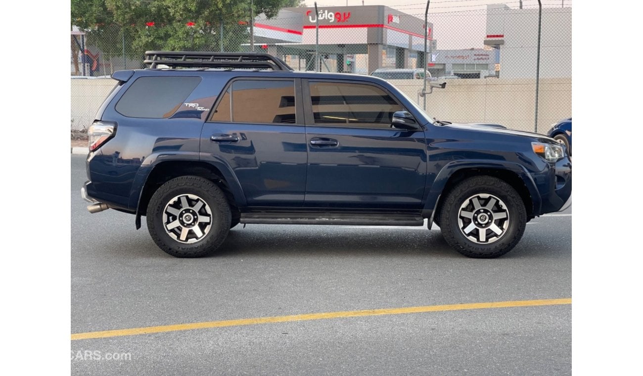 Toyota 4Runner 2018 trd of road sunroof