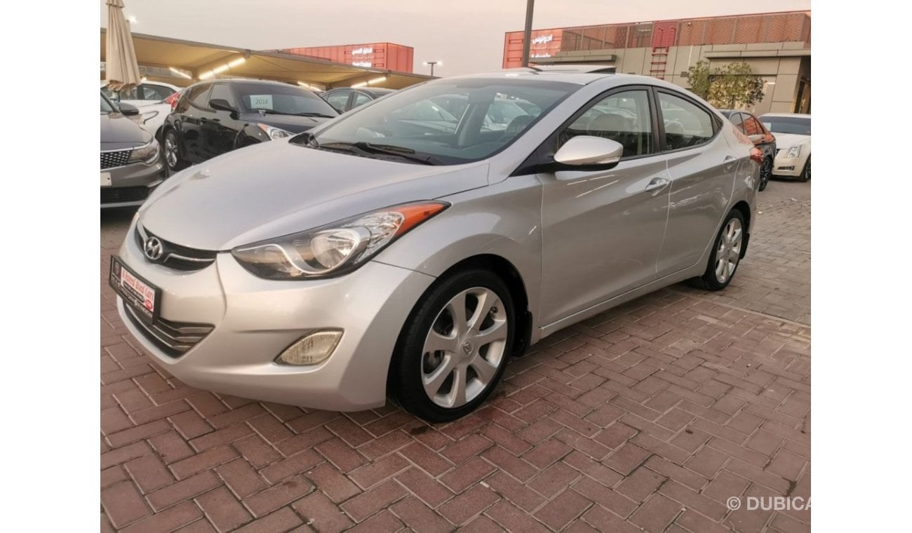 Hyundai Elantra GLS High In excellent condition and requires no expenses