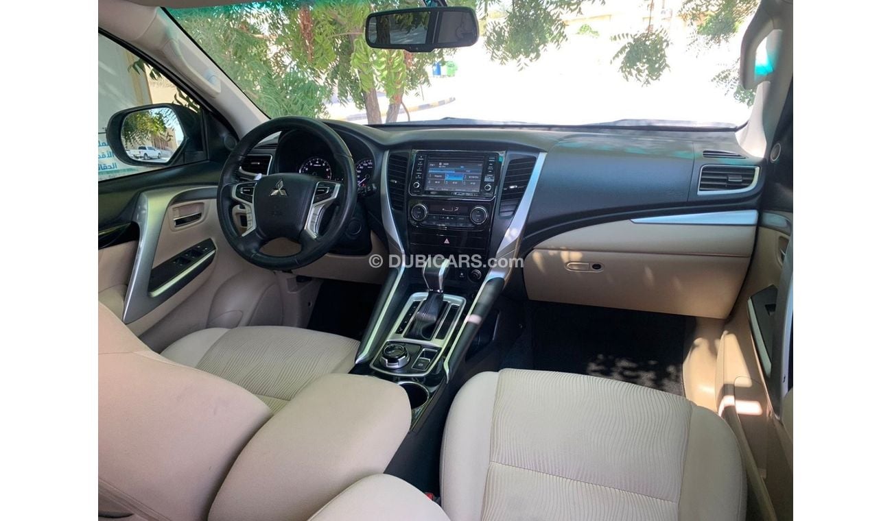 ميتسوبيشي مونتيرو MITSUBISHI MONTERO 2019 Sunroof,GCC SPECS