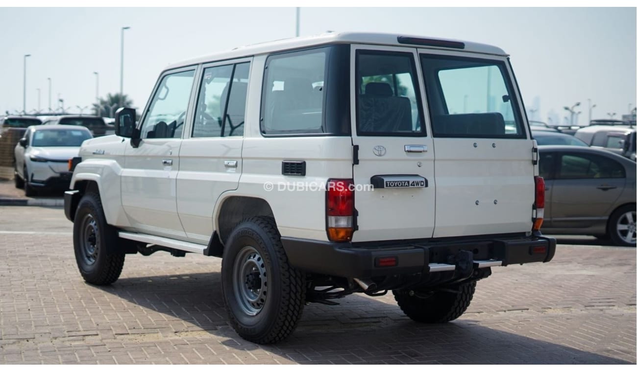 تويوتا لاند كروزر هارد توب LC76 HARDTOP 4.2Ltr Diesel 5 Door DIFFERENTIAL LOCK , POWER WINDOW , CENTER LOCK