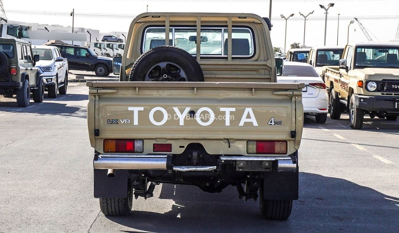 Toyota Land Cruiser Pick Up 4.5L V8 Diesel M/T. Single Cabin