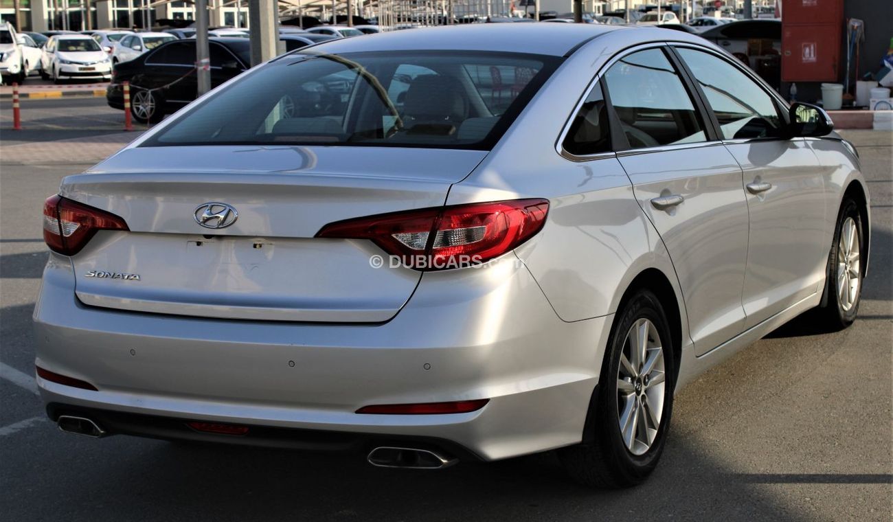 Hyundai Sonata Hyundai Sonata 2017 GCC in excellent condition without accidents, very clean from inside and outside