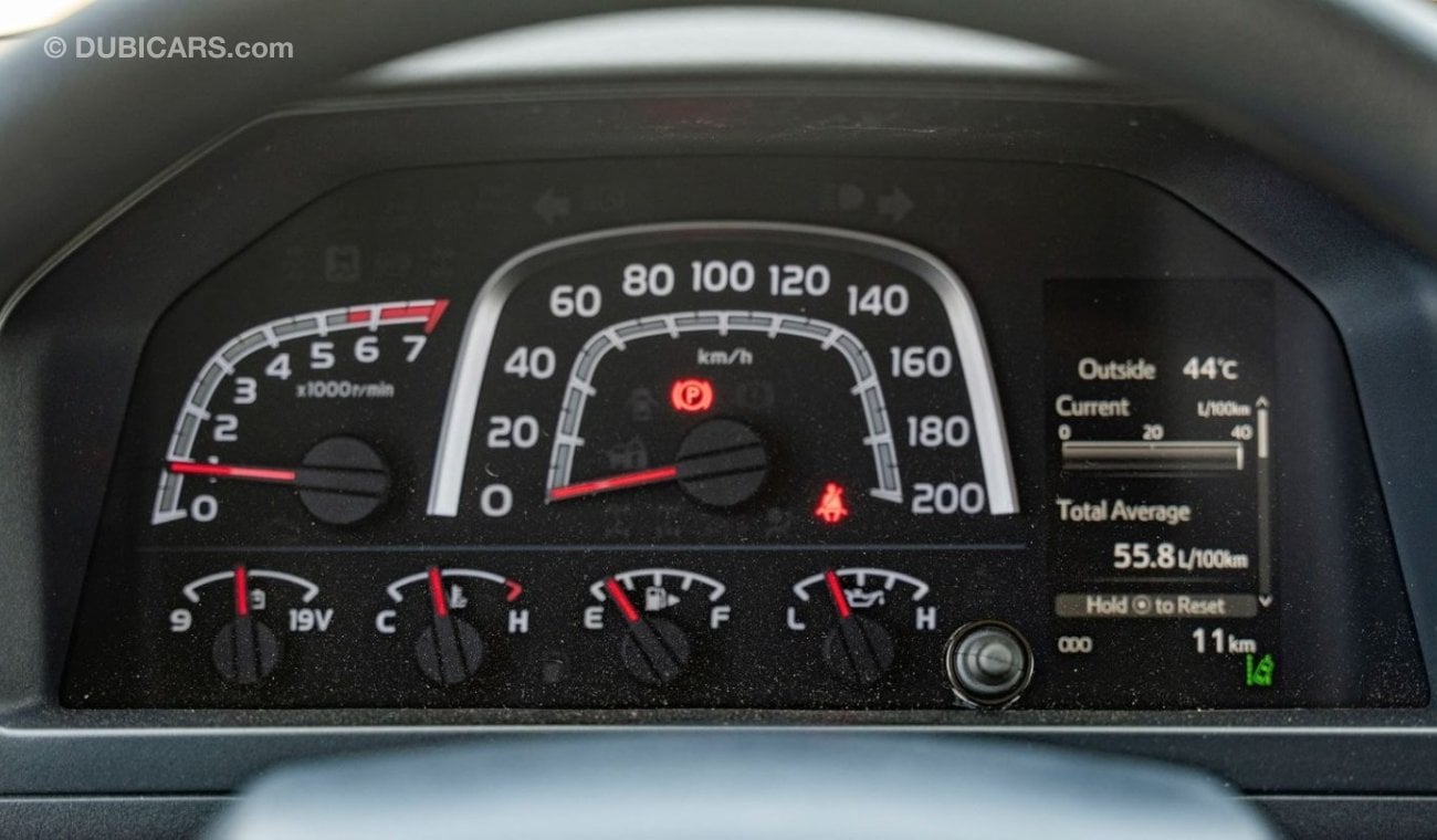 تويوتا لاند كروزر هارد توب 2024 Toyota LC76 4.0L Petrol MT With Digital Speedometer & LED Light - GCC