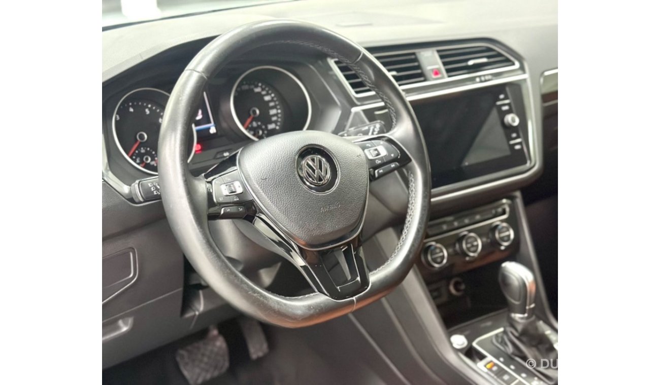 Volkswagen Tiguan SE