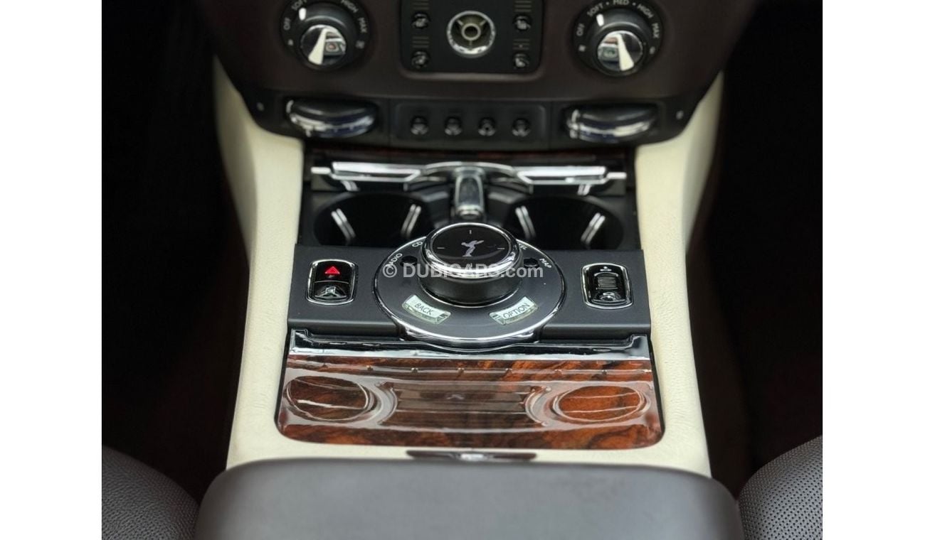 Rolls-Royce Ghost Std ROLLS ROYCE GHOST 2014 3 BOTTON