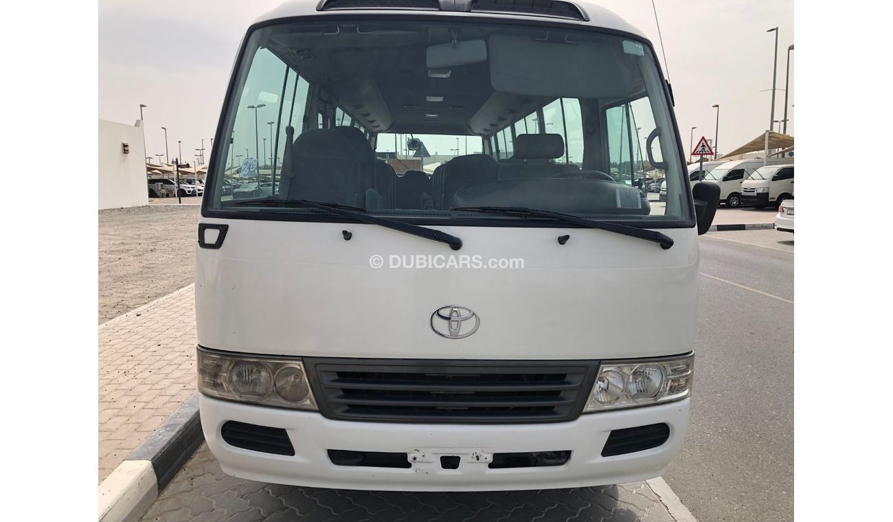 Toyota Coaster Toyota coaster 30 seater bus Diesel, Model:2015. Excellent condition