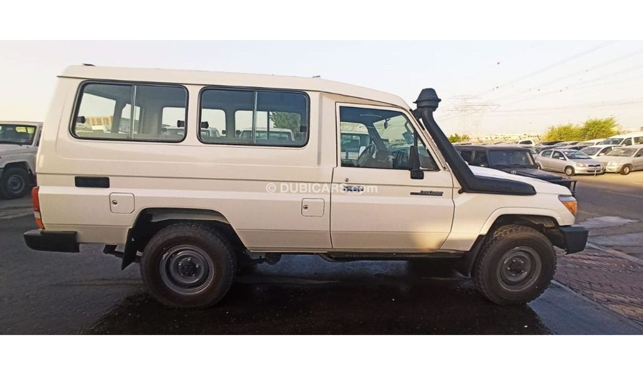 Toyota Land Cruiser Hard Top