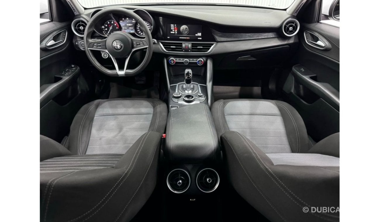 ألفا روميو جوليا 2019 Alfa Romeo Giulia, Warranty, Full Service History, Excellent Condition, GCC