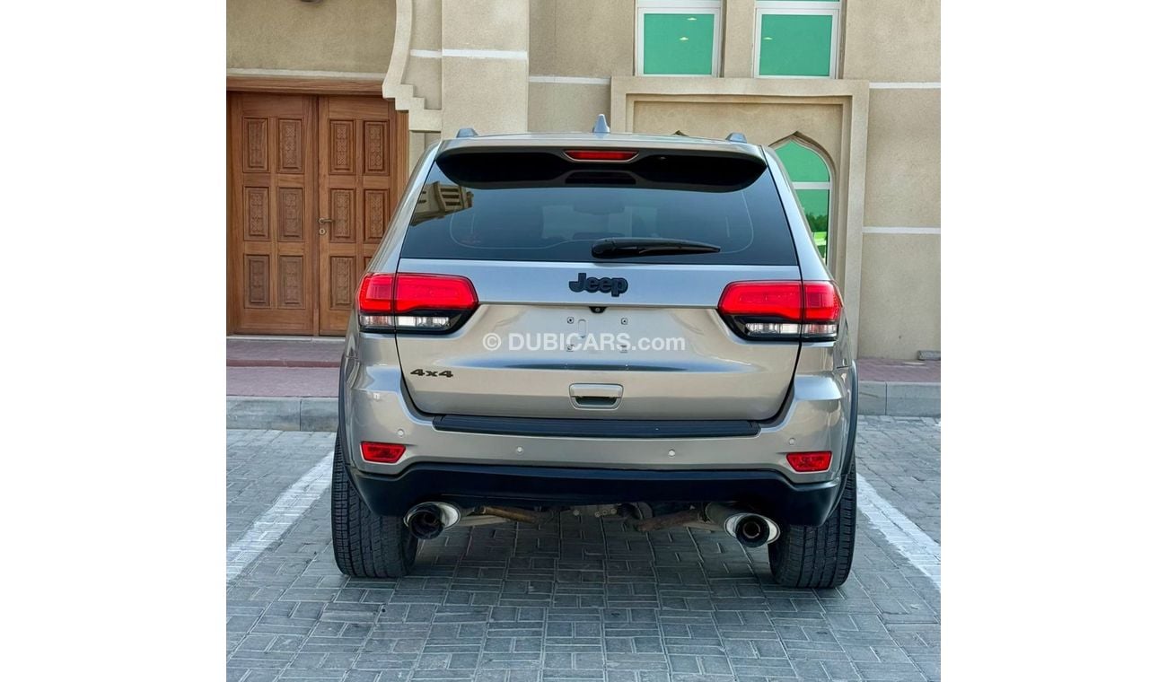 Jeep Grand Cherokee بحالة ممتازة