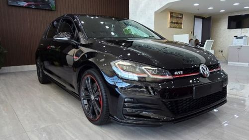 فولكس واجن جولف GTI