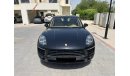 Porsche Macan S like new Macan S V6 GCC