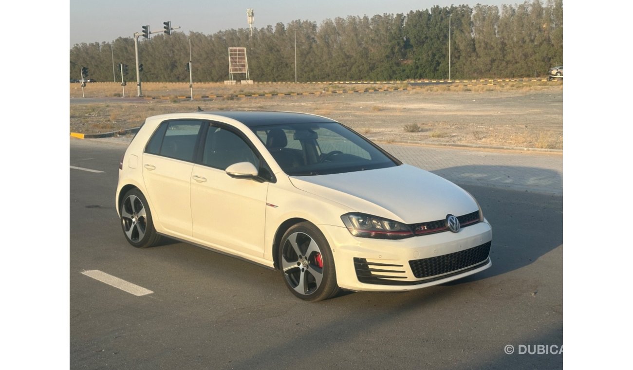 فولكس واجن جولف GTI موديل 2016 خليجي فل مواصفات كراسي جلد ومثبت سرعه وتحكم كهربي كأمل ونظام صوت ممتاز