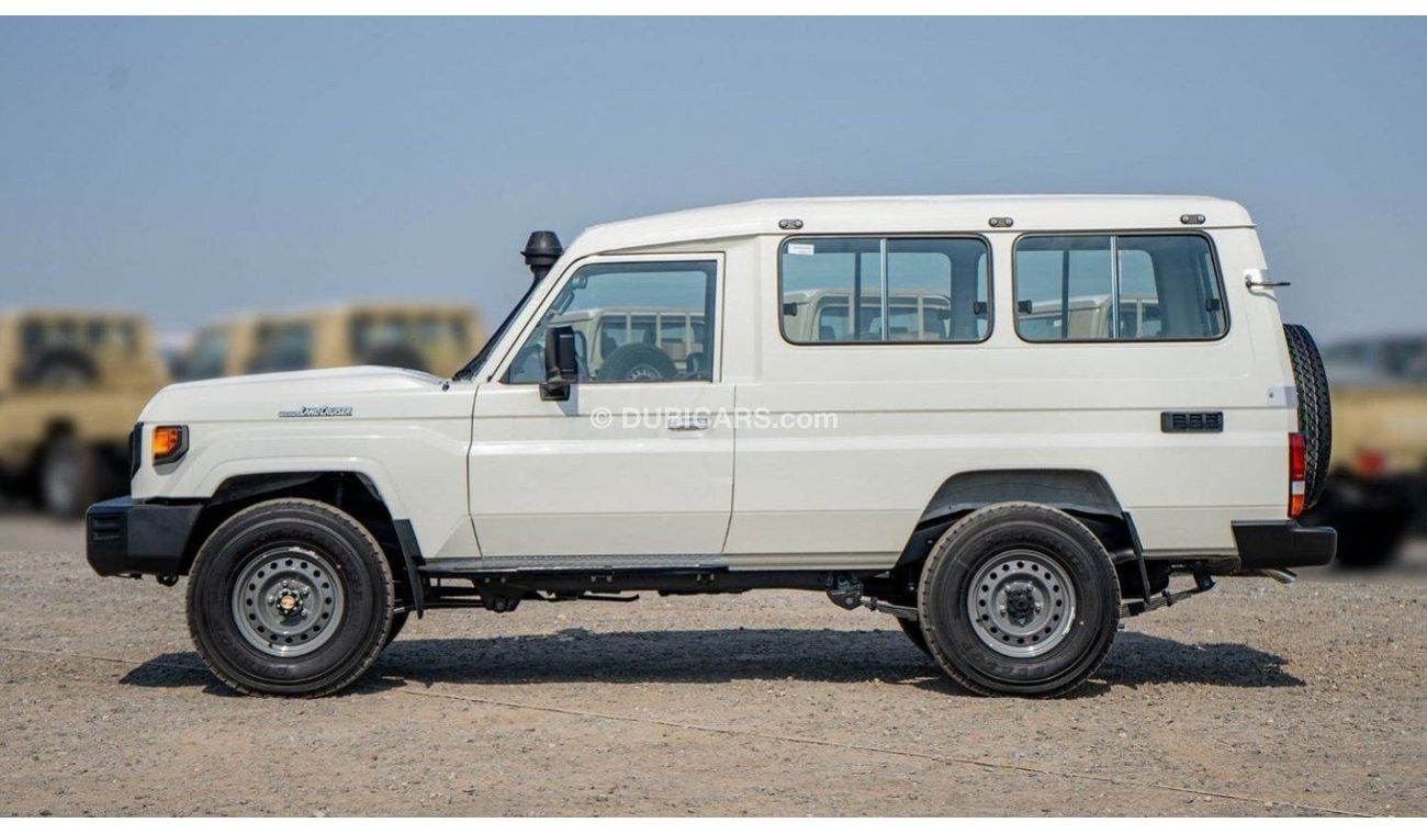 تويوتا لاند كروزر هارد توب LAND CRUISER HARDTOP LC 78 3 DOORS 4.2L DIESEL V6 2024