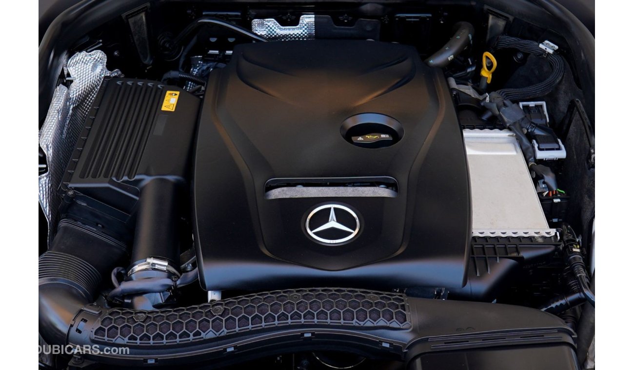 Mercedes-Benz GLC 250 Mercedes-Benz GLC250 Coupe AMG 2018 GCC under Warranty with Flexible Down-Payment/ Flood Free.