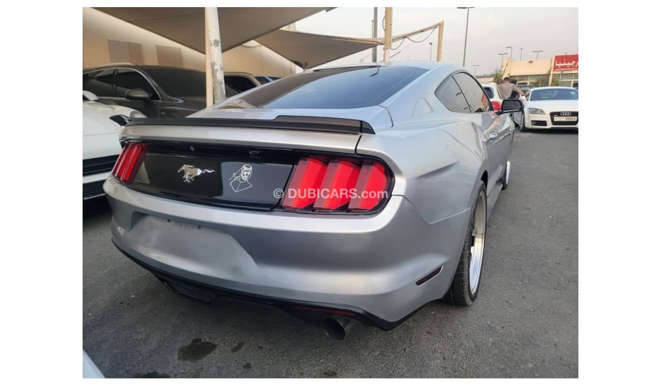 Ford Mustang EcoBoost