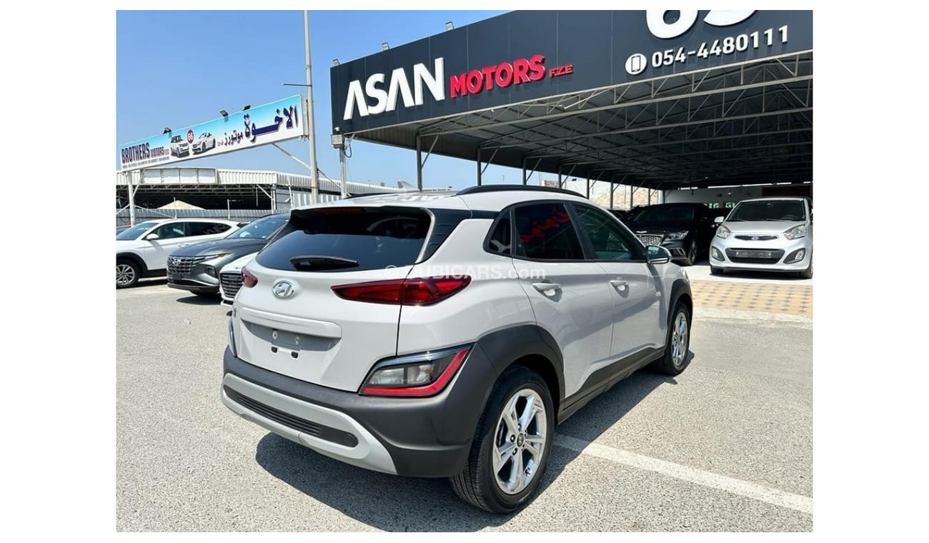 Hyundai Kona SEL