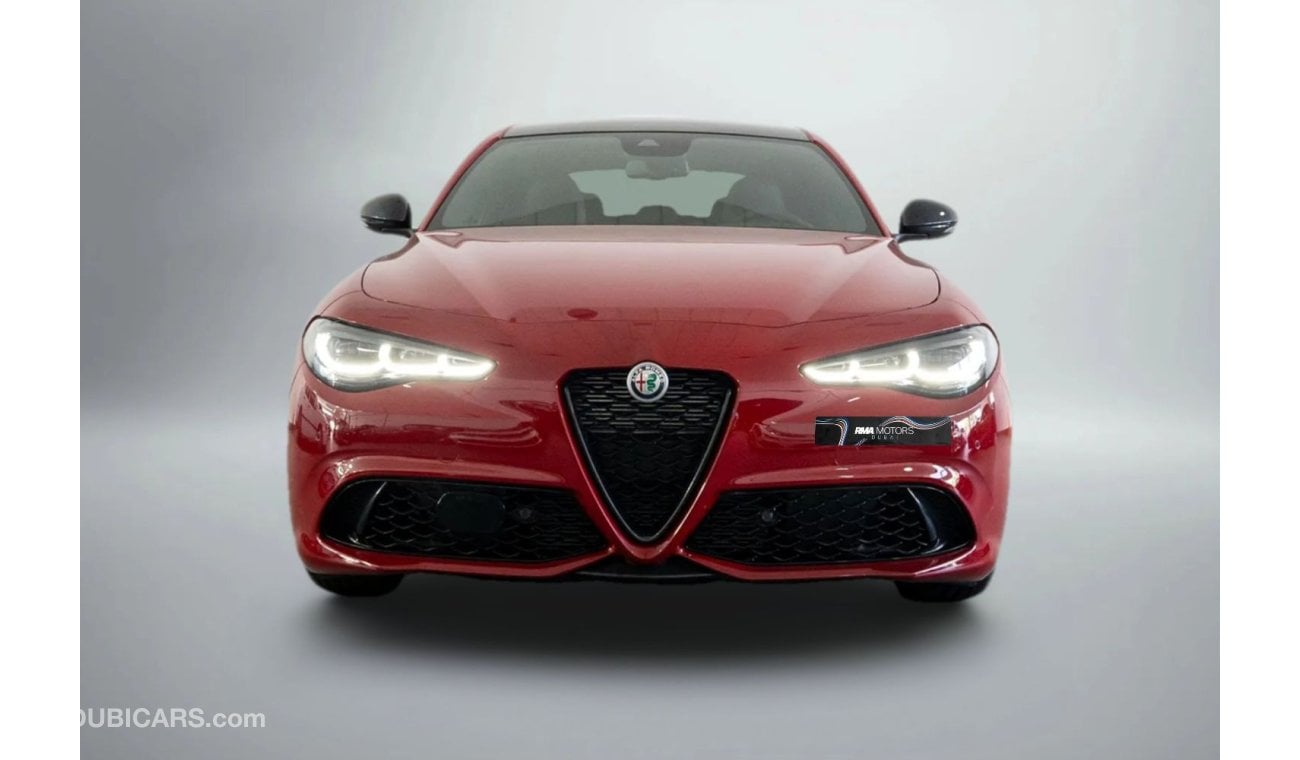 ألفا روميو جوليا Competizione / Delivery Mileage / 7 Year Alfa Romeo Warranty & 5 Year Service