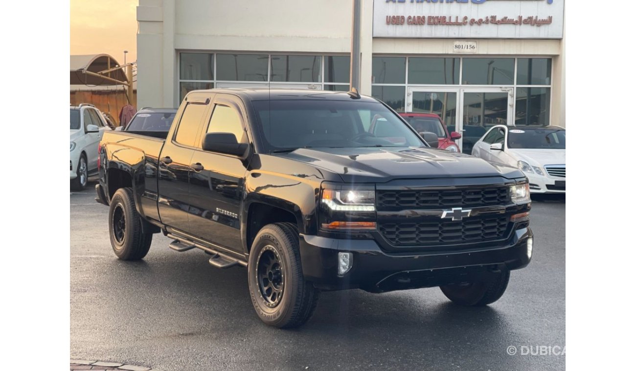 Chevrolet Silverado C/C LT2 Midnight Edition Chevrolet Silverado _American_2018_Excellent Condition _Full option