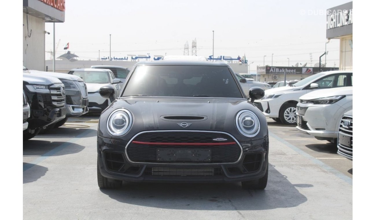 ميني جون كوبر كلوب مان 2022 MINI JOHN COOPER WORKS CLUBMAN 2.0L (USED)