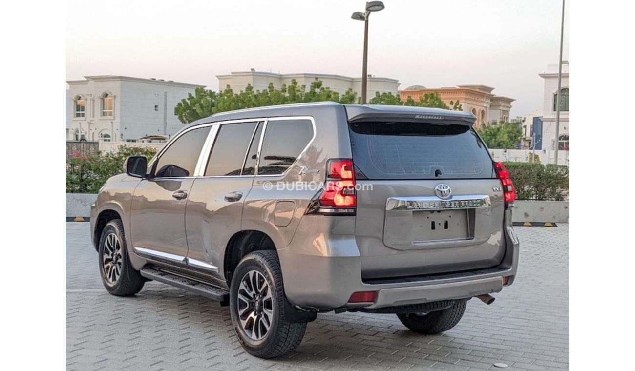 تويوتا برادو Toyota Prado 2010 facelifted 2023 V4 2.7 In excellent condition