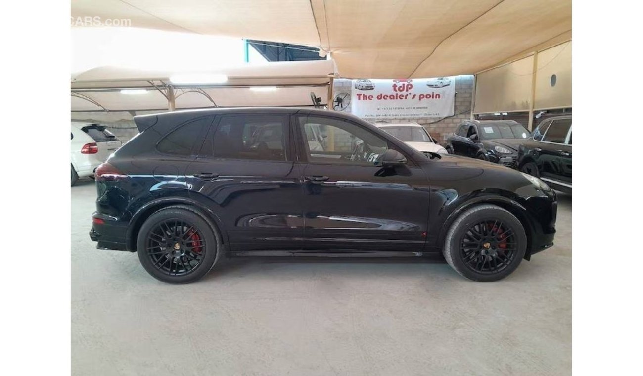 Porsche Cayenne GTS PORSCHE CAYENNE GTS 3.6L 2016 SPORTS CHRONO PACKAGE WITH AIR SUSPENSION, PADDLE SHIFT AND MORE......