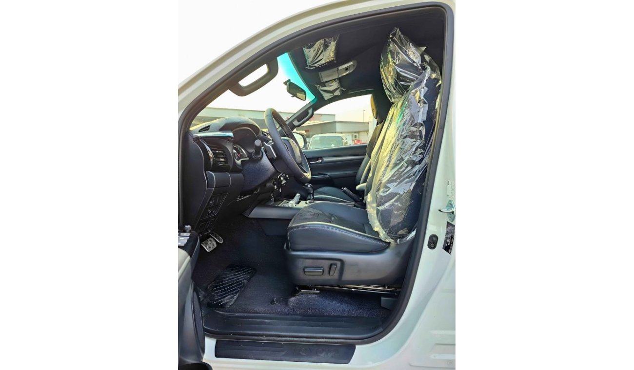 Toyota Hilux GR SPORT / 4.0L V6 / DRIVER POWER SEAT WITH ROLL BAR / "4" CAMERAS (CODE # HPGRV6AF)