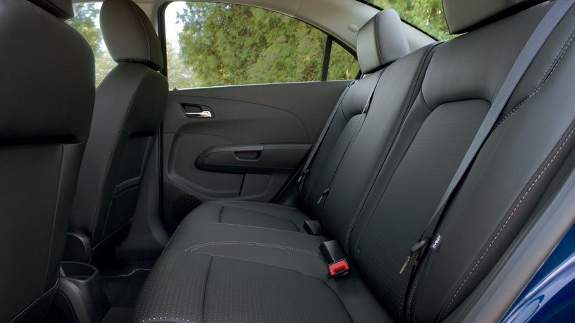 شيفروليه سونيك interior - Rear Seats