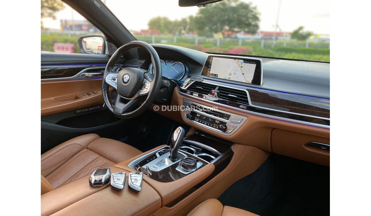 بي أم دبليو 750Li Luxury M Sport Package 4.4L full service history original package