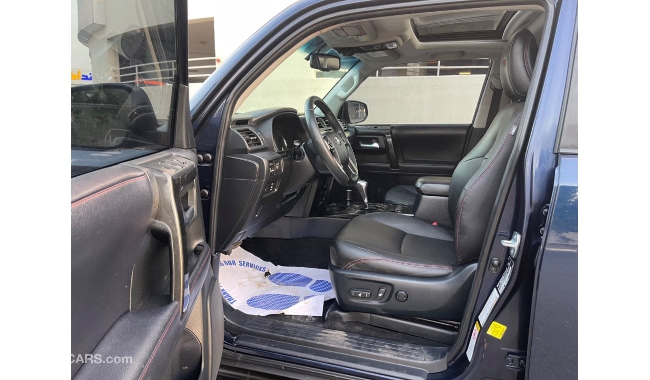 Toyota 4Runner 2018 trd of road sunroof