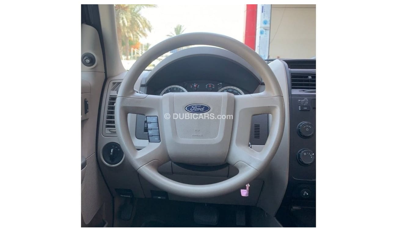 Ford Escape Std excellent condition