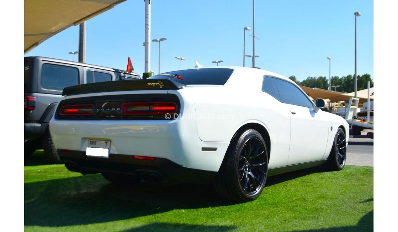 دودج تشالينجر SRT Hellcat 6.2L (707 HP)