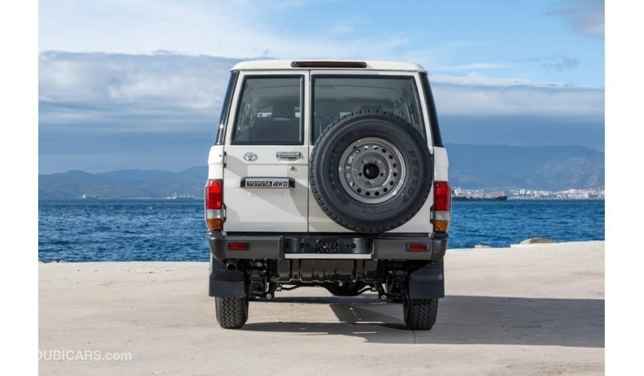 تويوتا لاند كروزر هارد توب Land Cruiser Hard Top LC76 4.2L 5door Diesel V6 2024 0KM