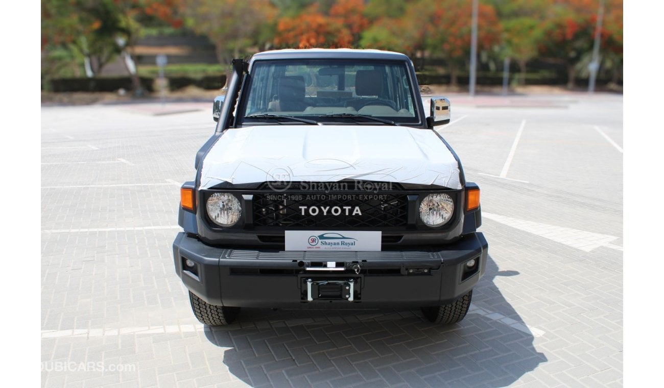 Toyota Land Cruiser Hard Top LC76 2.8L DIESEL FULL OPTION A/T 2024