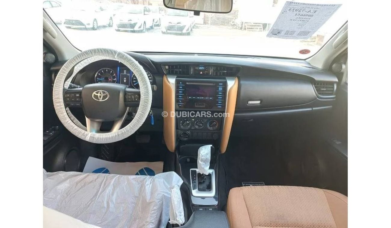 Toyota Fortuner TOYOTA FORTUNER 2.7EXR 2020 IN EXCELLENT CONDITION WITH SET OF 03 KEYS